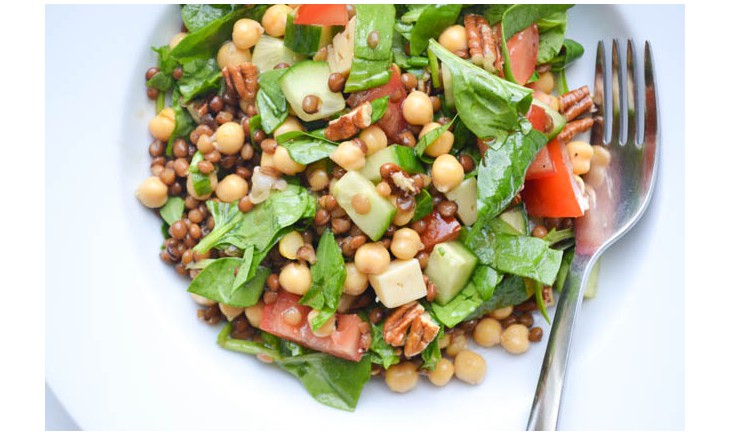 Lunch salade met peulvruchten